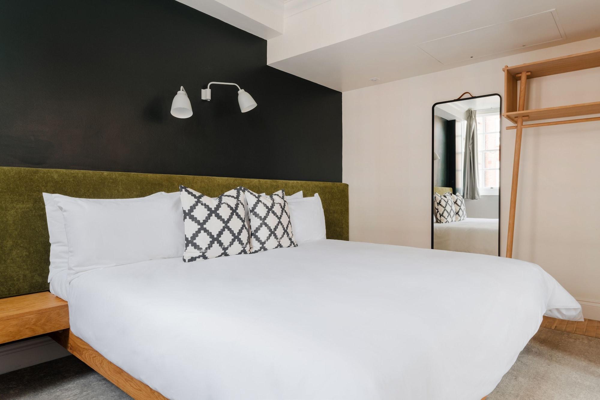 Отель Chelsea Hotel, Sonder By Marriott Bonvoy 4*